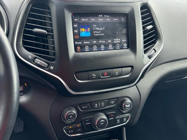 2021 jeep cherokee latitude lux