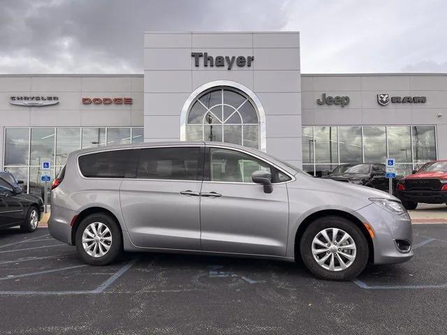 2019 chrysler pacifica touring plus