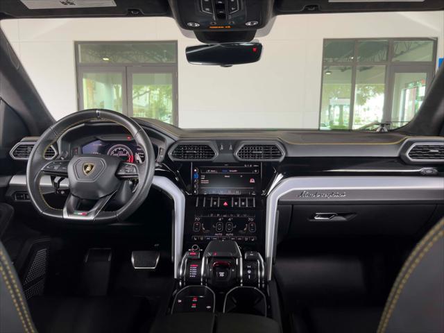 2020 lamborghini urus suv