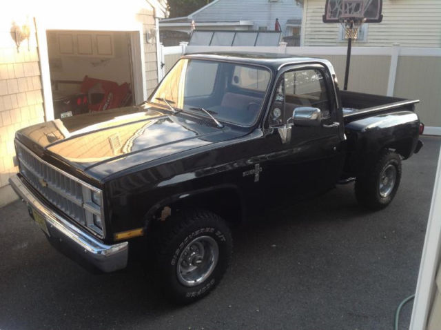 1982 chevy c-10 stepside 4x4 pickup