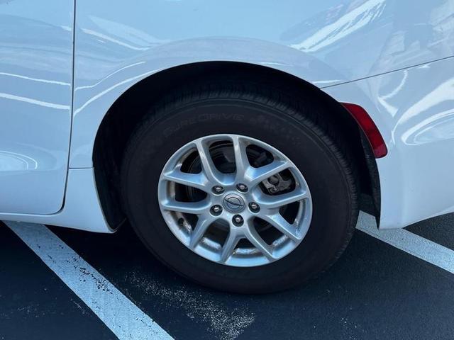 2022 chrysler pacifica touring-l