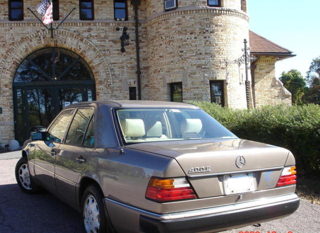 1992 mercedes-benz sedan 4d 400e