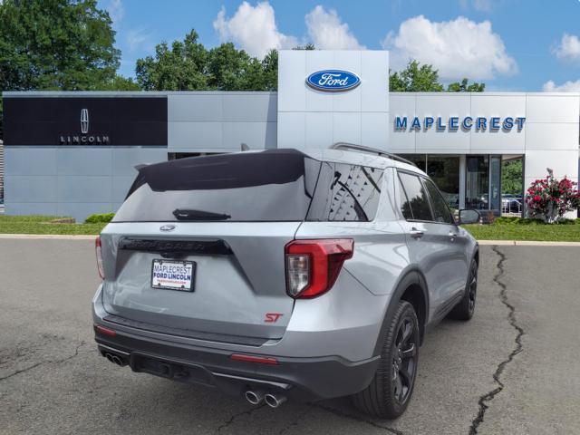 2022 ford explorer st