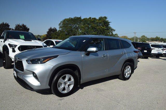 2023 toyota highlander le