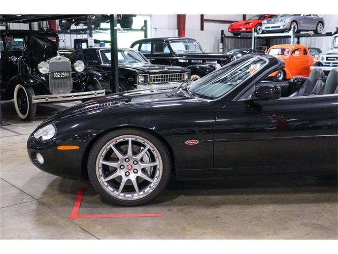 2002 jaguar xkr in kentwood, michigan