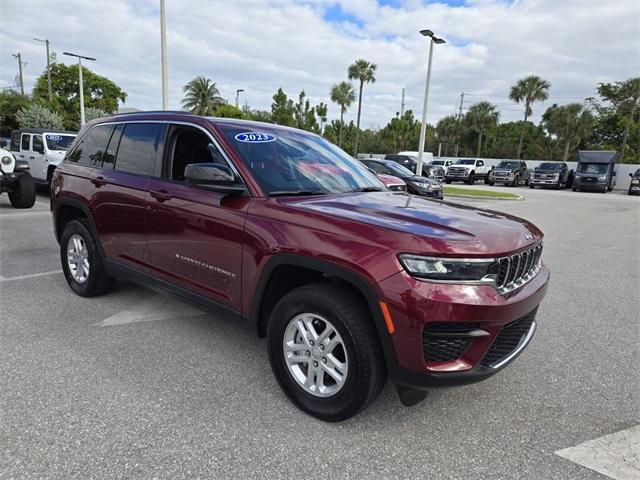 2023 jeep grand cherokee laredo