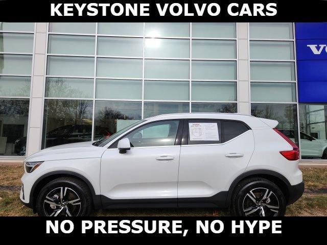 2024 volvo xc40 b5 core