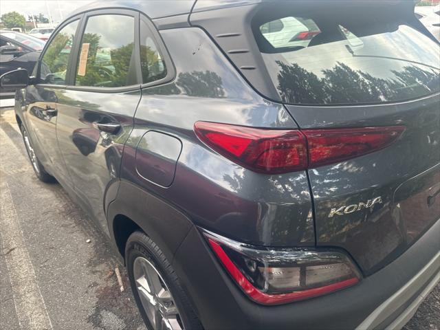 2022 hyundai kona se
