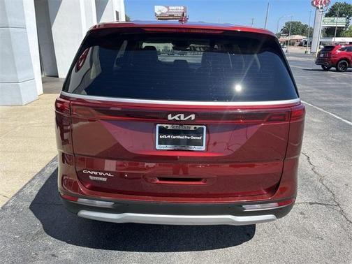 2023 kia carnival in co bluffs, iowa
