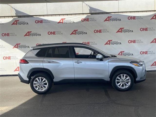 2024 toyota corolla cross le
