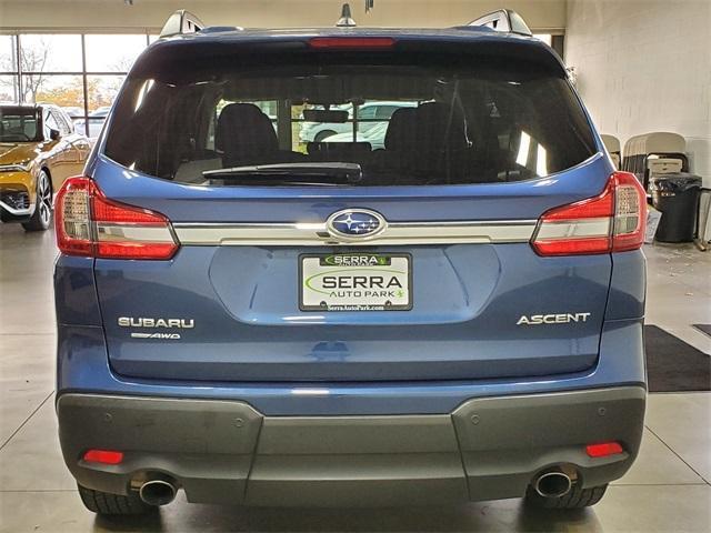 2021 subaru ascent premium 8-passenger