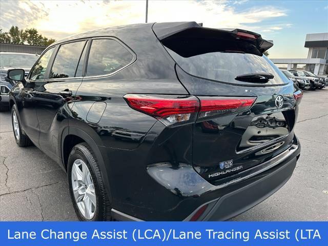 2023 toyota highlander le