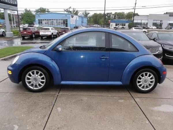 2004 volkswagen new beetle in saint louis, missouri
