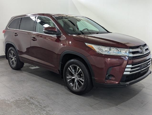 2018 toyota highlander le