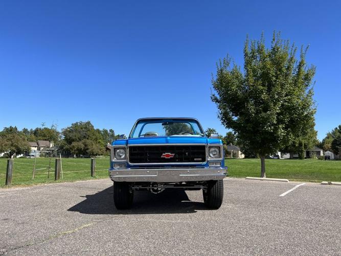 customized 1975 chevrolet k5 blazer cheyenne 4x4 with a 454 v8 in castle rock, colorado