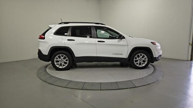 2017 jeep cherokee sport