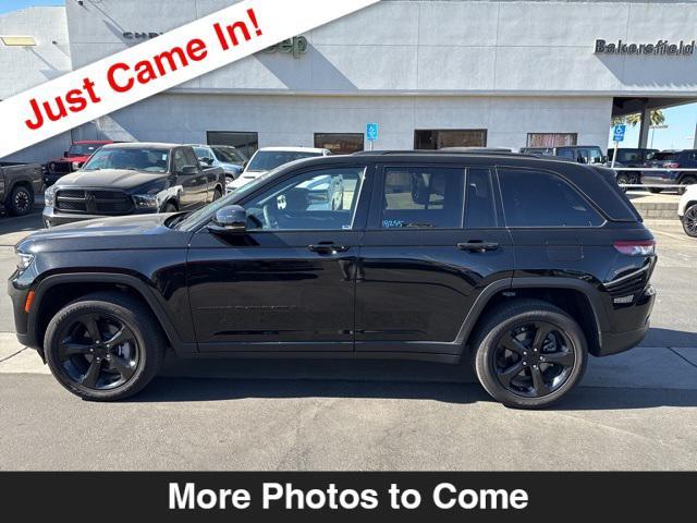 2023 jeep grand cherokee altitude