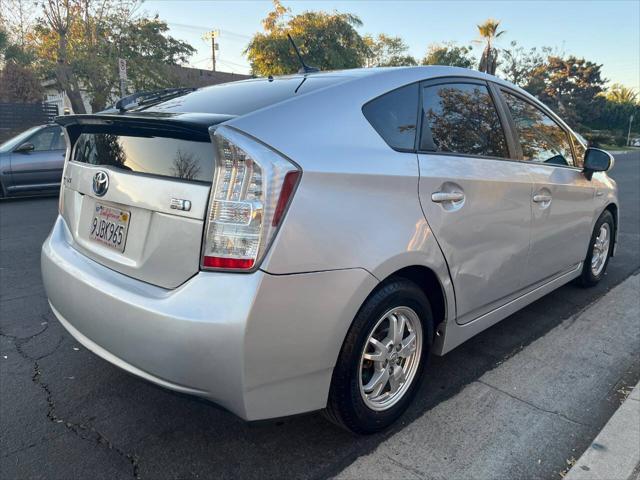 2011 toyota prius iii