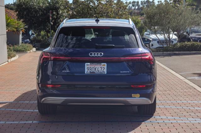 2022 audi e-tron premium plus