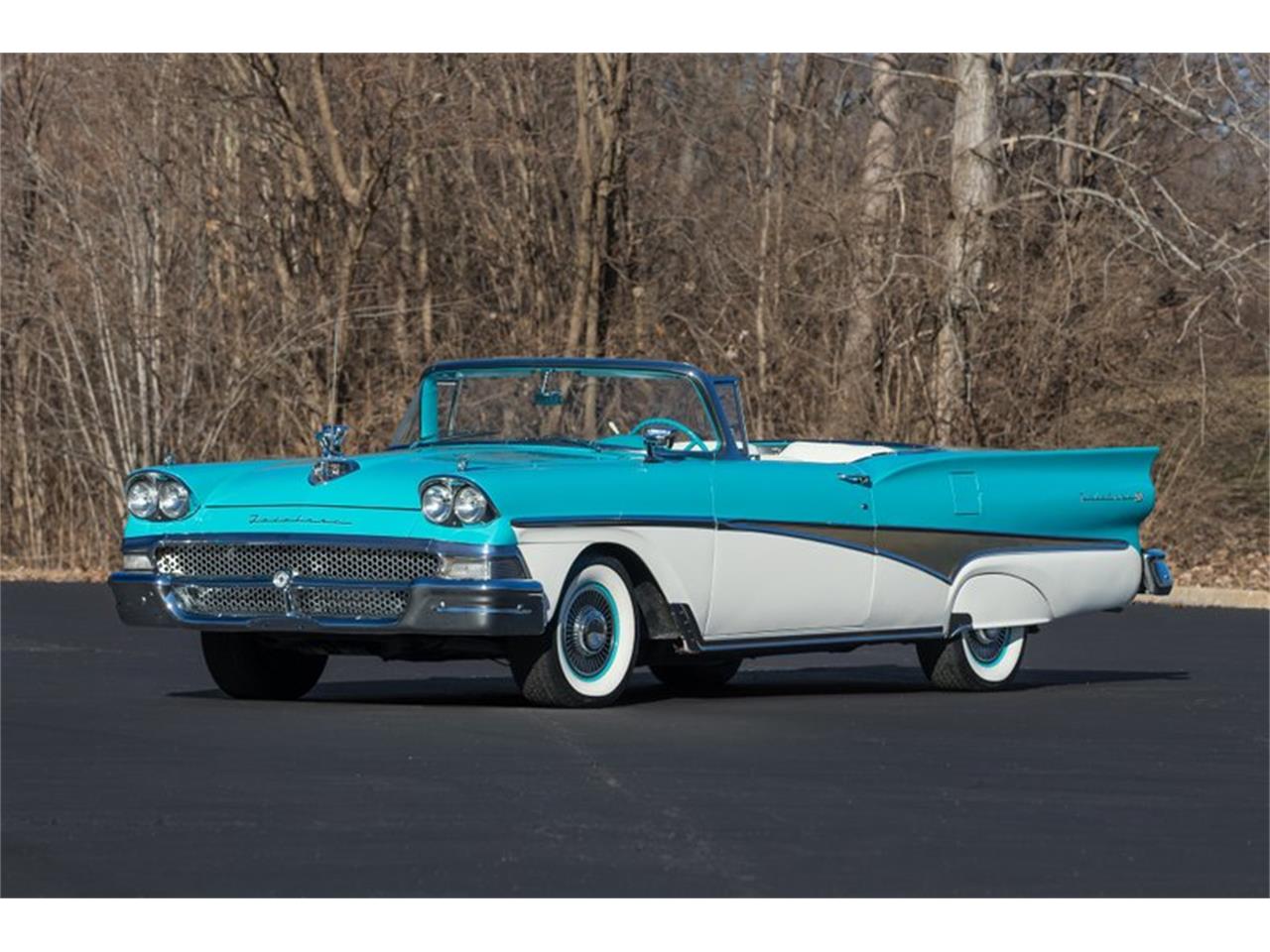 1958 ford skyliner