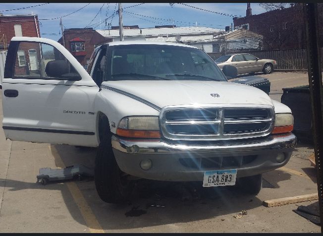 1997 dodge dakota slt in iowa by owner