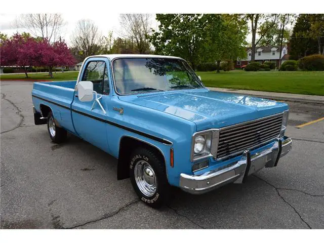 beautiful 1 family owned pampered survivor 1975 chevrolet c10 pickup nice !!