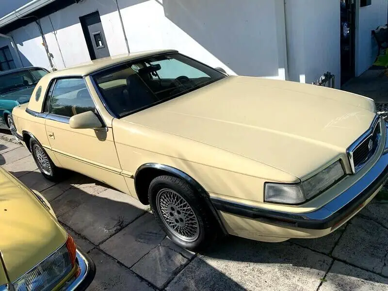91 chrysler tc by maserati convertible 41,750 miles 1 owner fl car v6