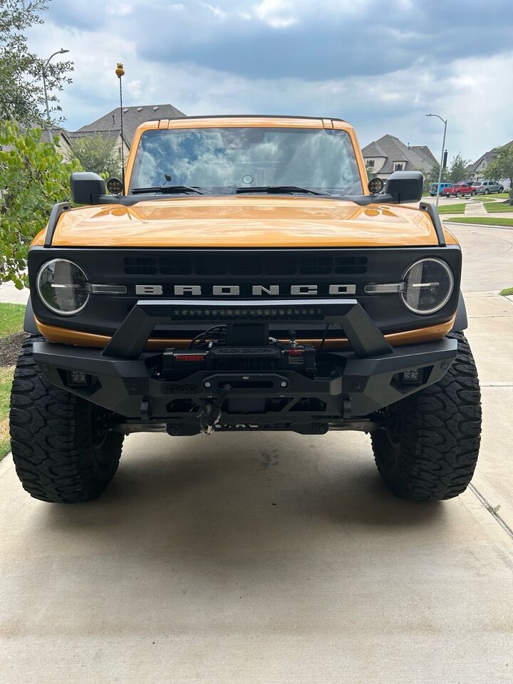 2022 ford bronco black diamond