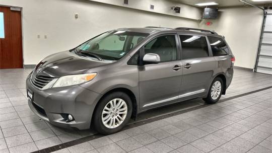 2012 toyota sienna