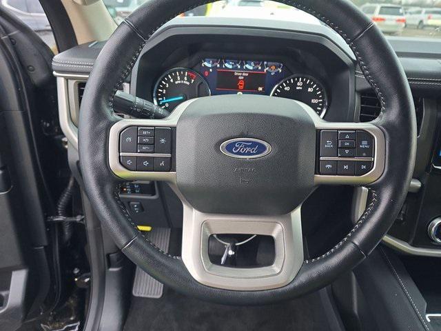 2023 ford expedition xlt