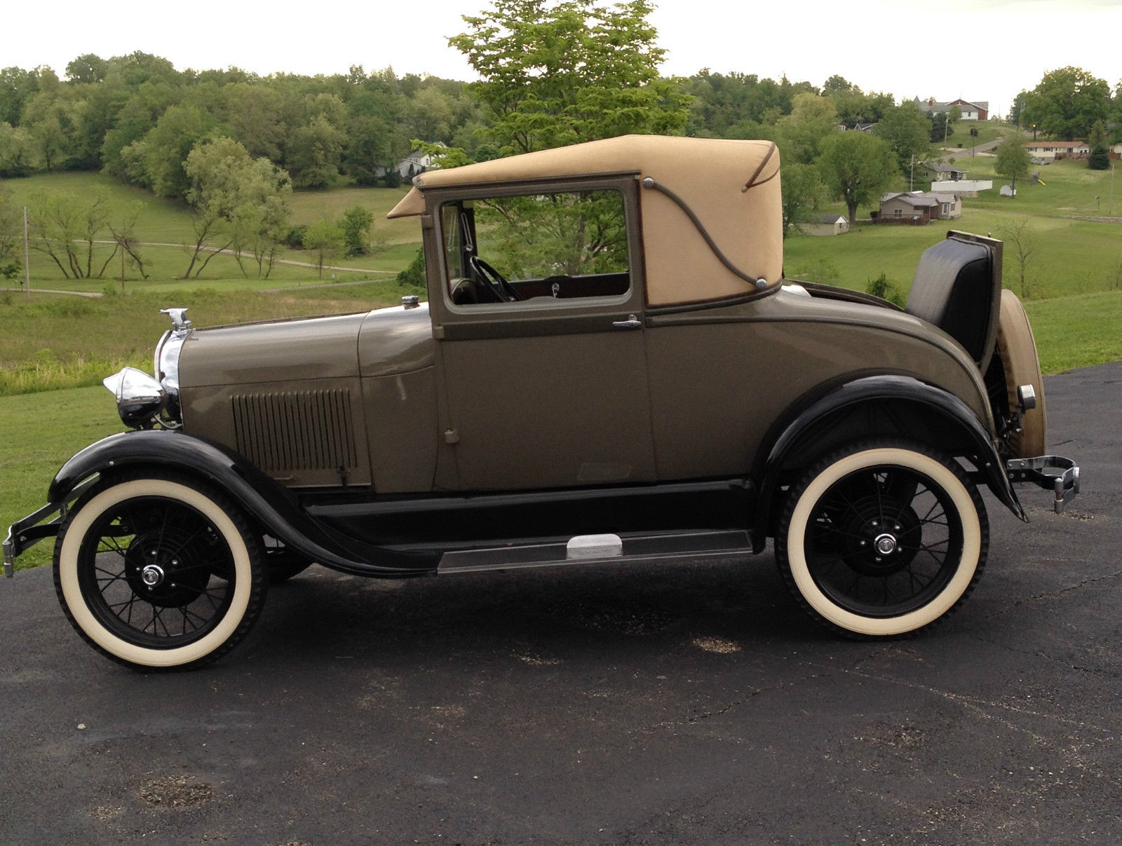 1928 ford model a sport coupe