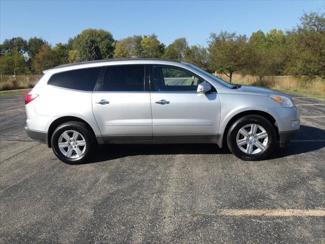 2011 chevrolet traverse lt