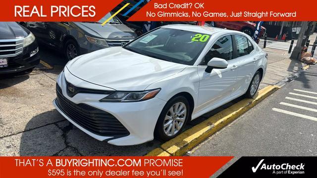 2020 toyota camry le