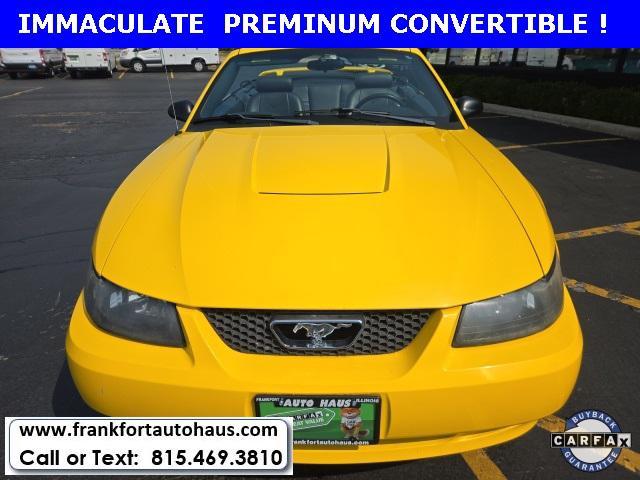2004 ford mustang premium