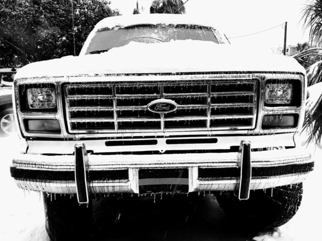 great shape â€˜86 bronco - lots of mechanical work perfect summer cruiser