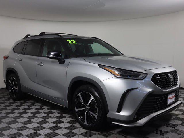 2022 toyota highlander xse