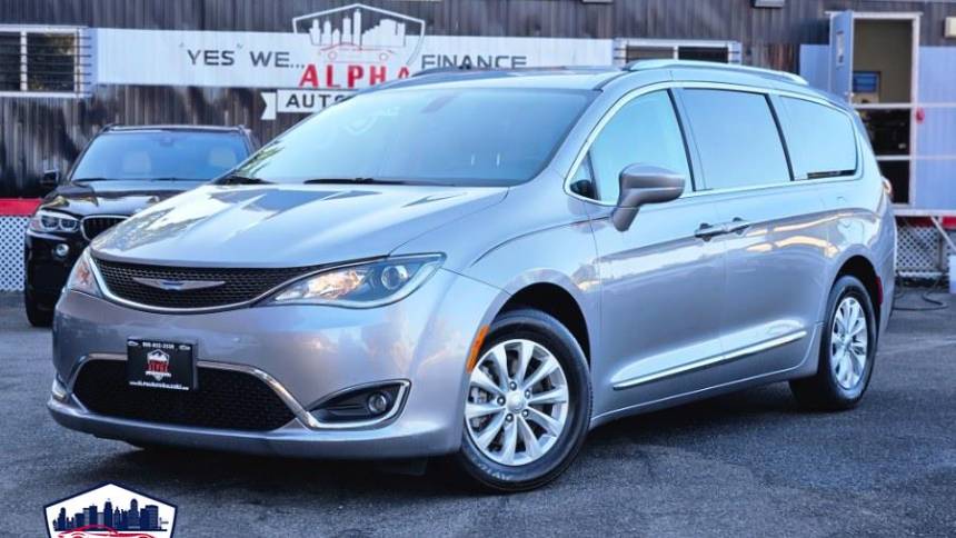 2018 chrysler pacifica touring l