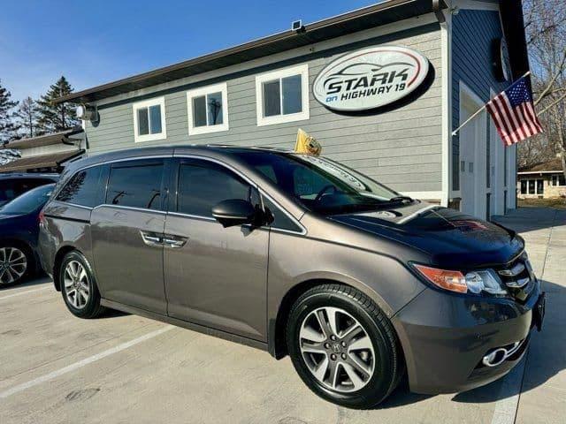 2016 honda odyssey touring in madison, wisconsin