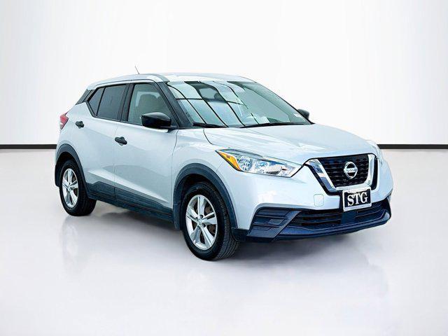 2020 nissan kicks s