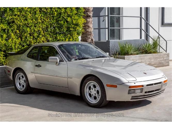 1986 porsche 944 in beverly hills, california