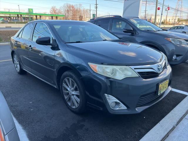 2013 toyota camry hybrid xle