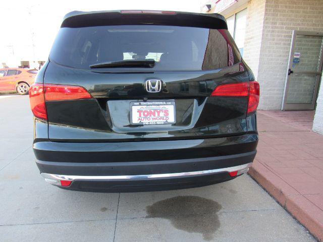2017 honda pilot elite