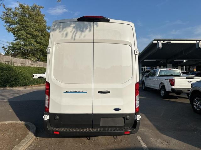 2023 ford e-transit base
