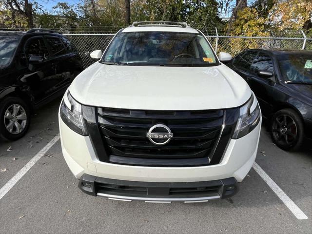 2023 nissan pathfinder sl 4wd