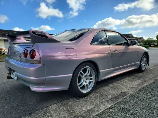 jdm skyline gt-r v-spec with many upgrades