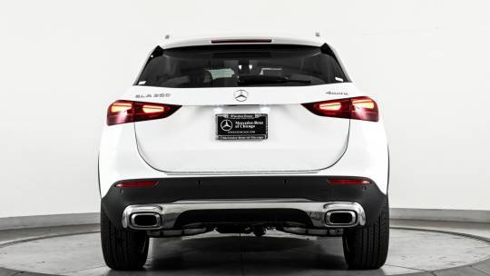 2025 Mercedes-Benz GLA