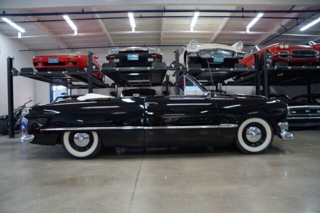 11357 miles 239 v8 dual carbs manualconvertible