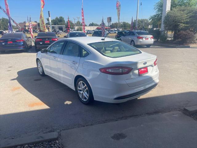 2015 ford fusion se