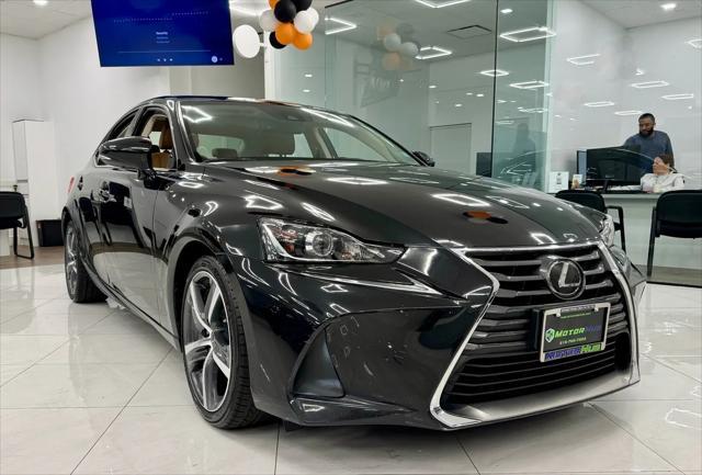 2017 lexus is 300 base