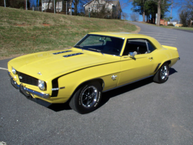69 camaro ss 396 daytona yellow with houndstooth int